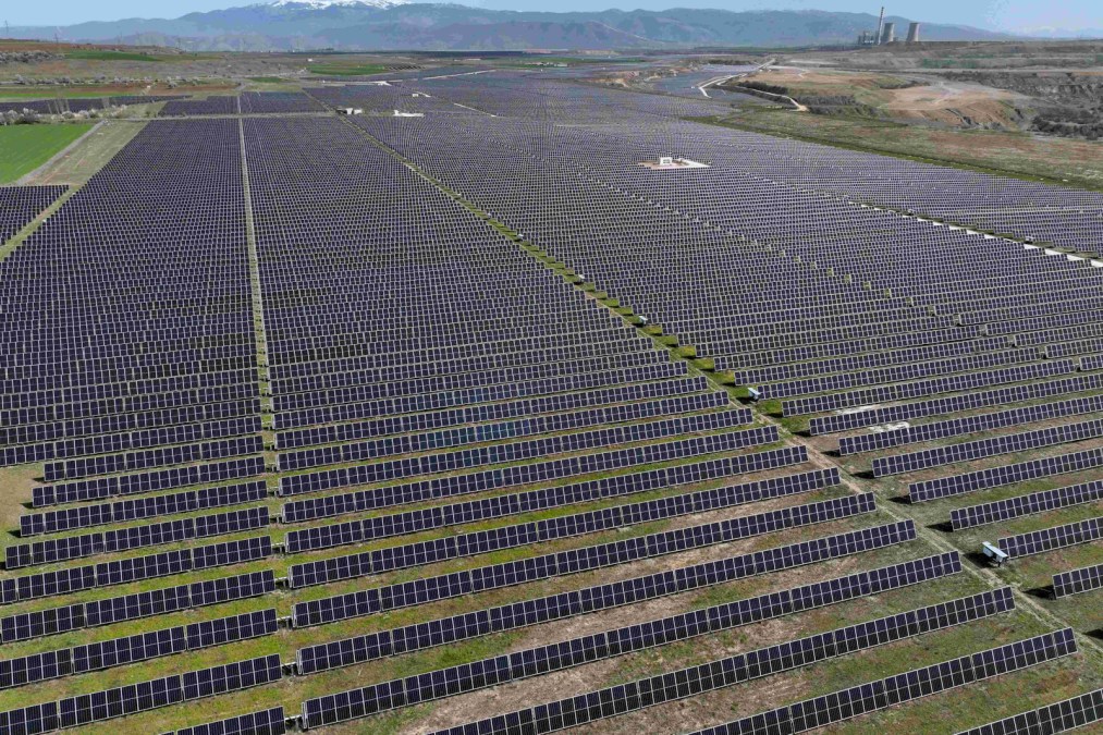 RWE and PPC greenlight major solar projects in Central Macedonia